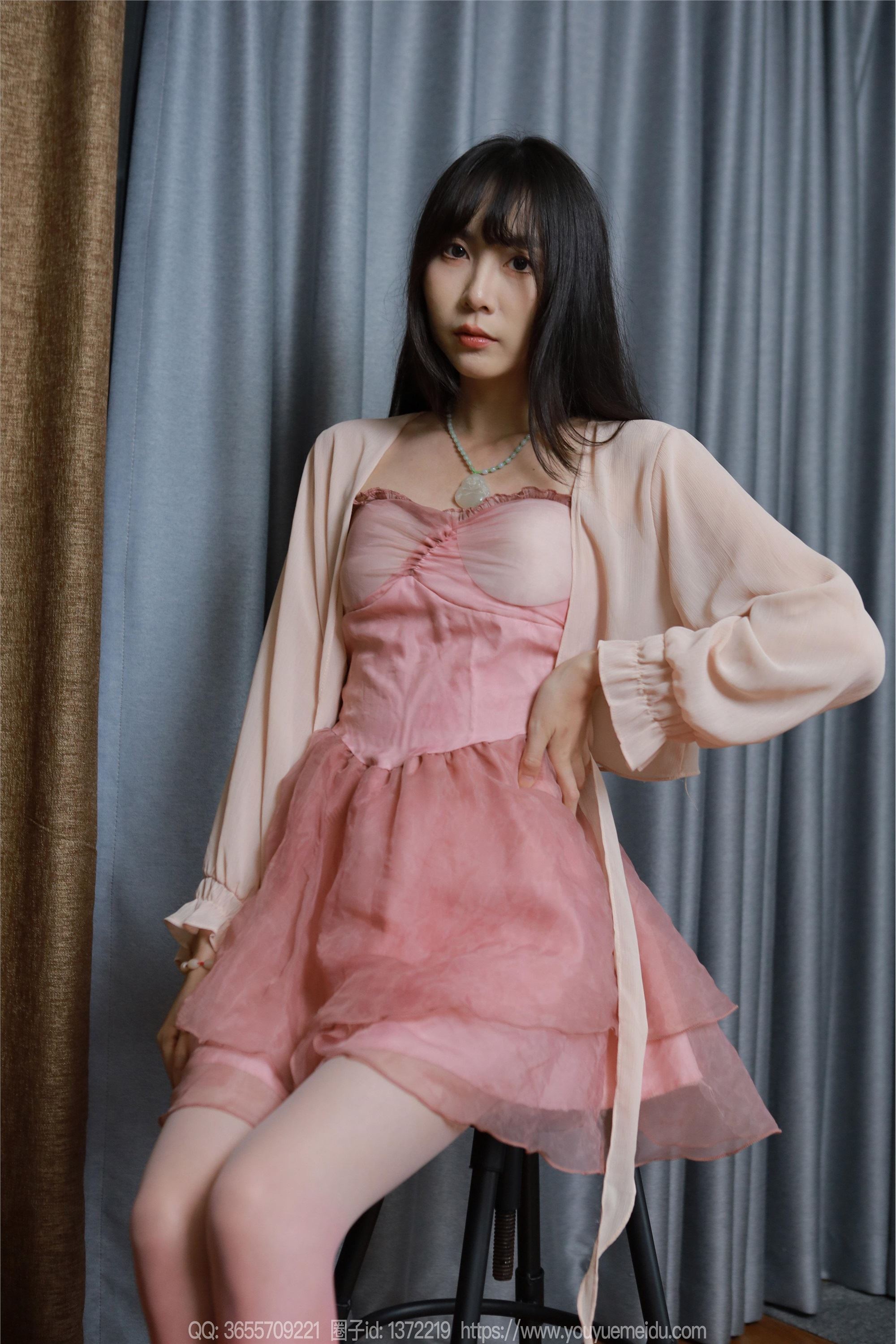 IESS异思趣向  2024.08.08 丝享家 1815 团团《粉白渐变（下）》